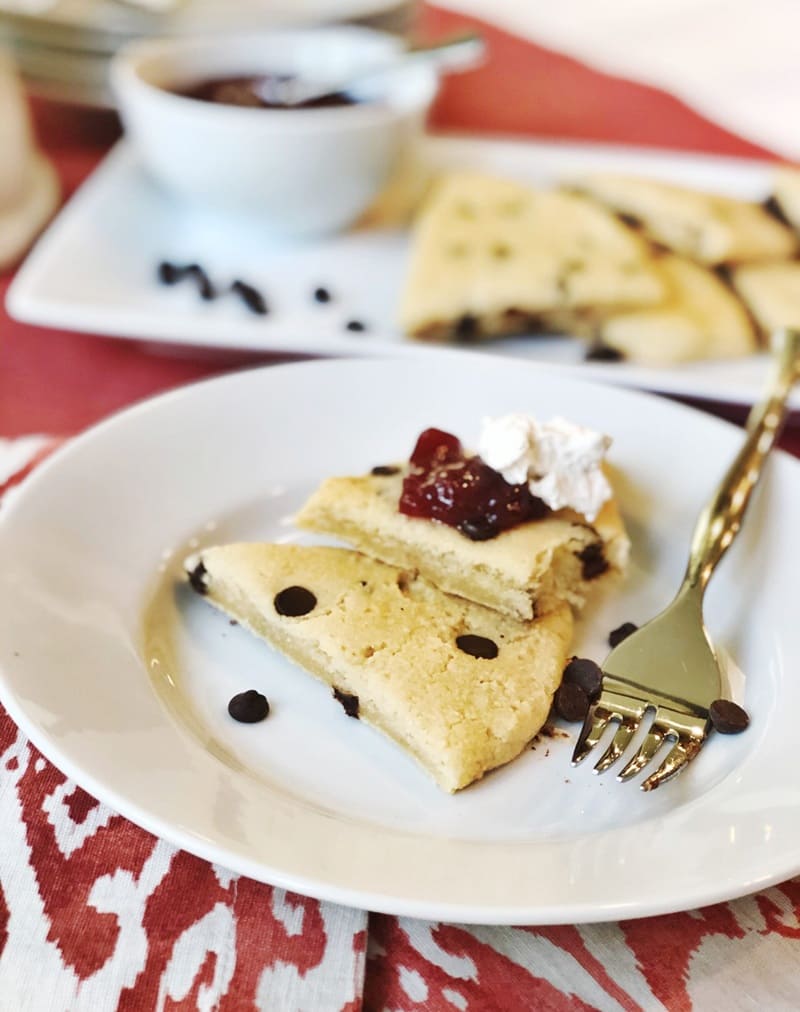 chocolate chip almond scones