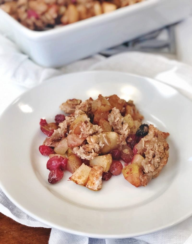 Pear-Berry Breakfast Crisp